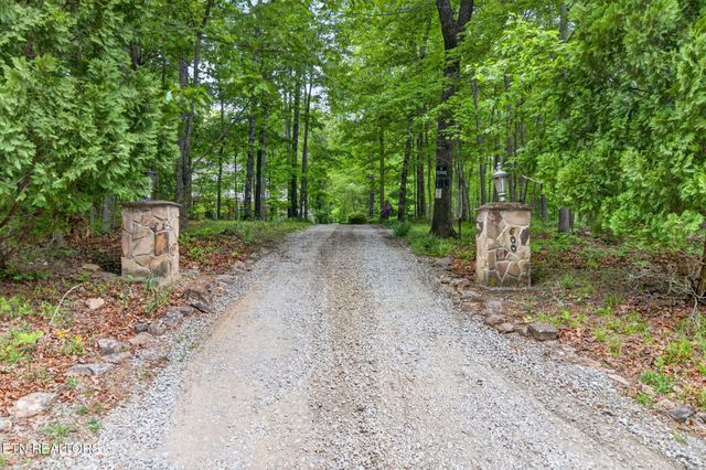 500 Cliff Park Rd, Monterey, TN 38574