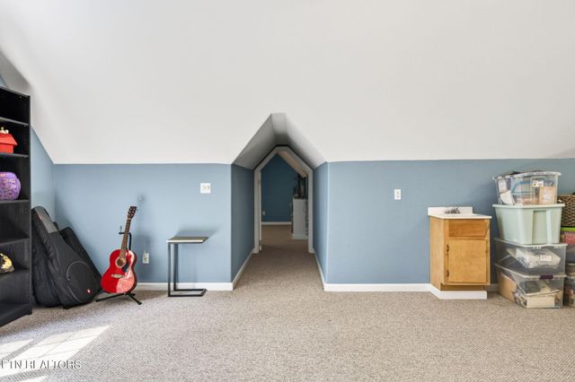 500 Cliff Park Rd, Monterey, TN 38574