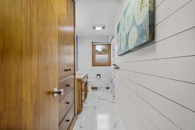 906 SILVER STREET, De Pere, WI 54115