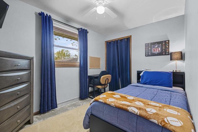 906 SILVER STREET, De Pere, WI 54115