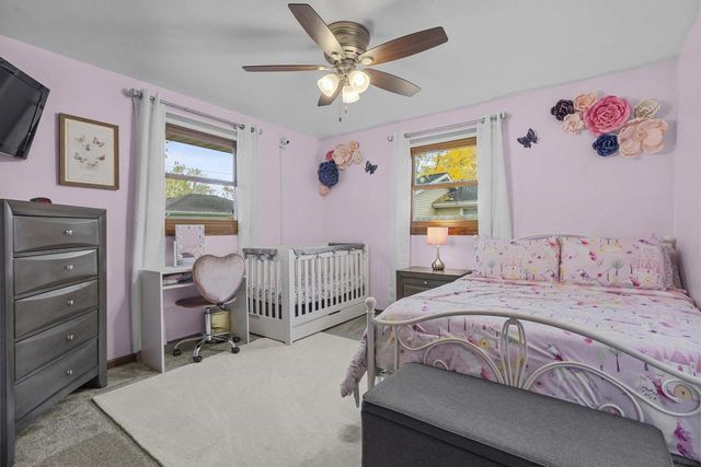 906 SILVER STREET, De Pere, WI 54115