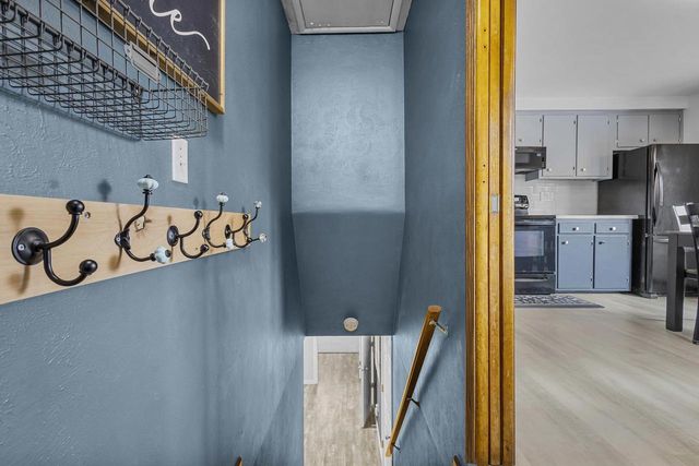 906 SILVER STREET, De Pere, WI 54115