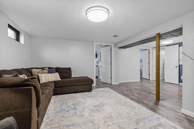 906 SILVER STREET, De Pere, WI 54115