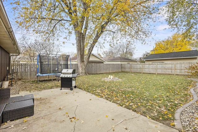 906 SILVER STREET, De Pere, WI 54115