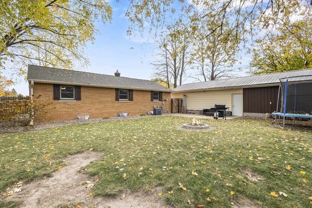 906 SILVER STREET, De Pere, WI 54115