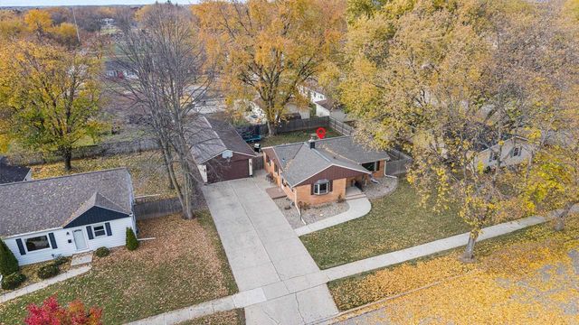 906 SILVER STREET, De Pere, WI 54115