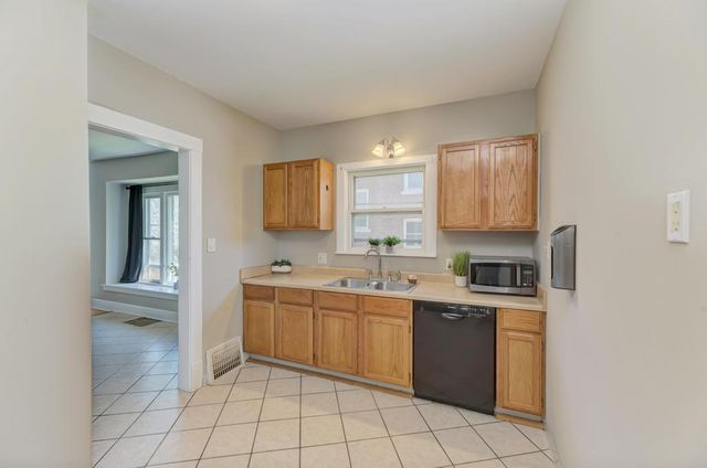 904 Caton Avenue, Joliet, IL 60435