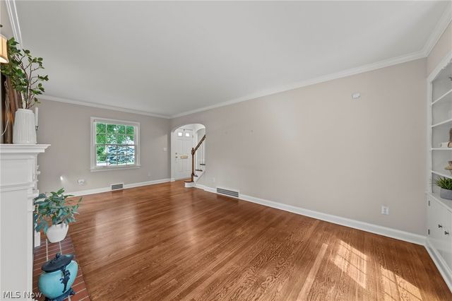 225 Melbourne Avenue, Akron, OH 44313