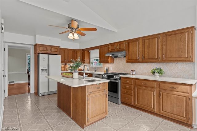 225 Melbourne Avenue, Akron, OH 44313