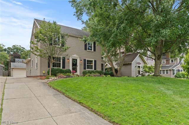 225 Melbourne Avenue, Akron, OH 44313