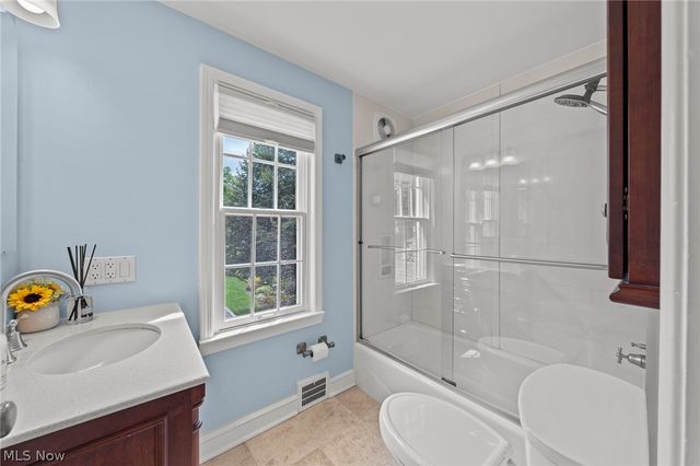 225 Melbourne Avenue, Akron, OH 44313