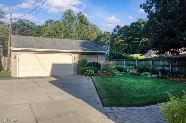 225 Melbourne Avenue, Akron, OH 44313