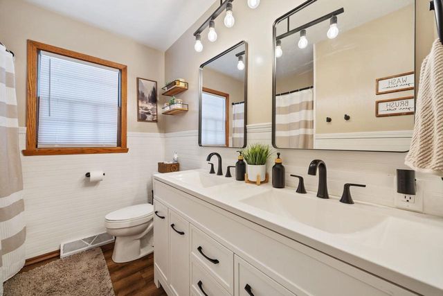 375 Greendale Drive, Janesville, WI 53546