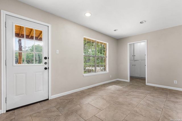 28028 BONN MOUNTAIN ST, San Antonio, TX 78260