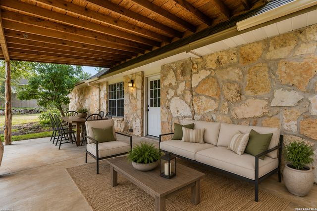 28028 BONN MOUNTAIN ST, San Antonio, TX 78260