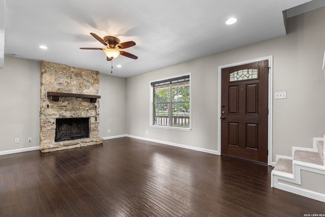 28028 BONN MOUNTAIN ST, San Antonio, TX 78260