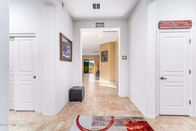 8495 N Shadow Wash Way, Tucson, AZ 85743