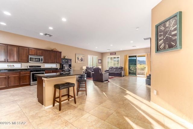 8495 N Shadow Wash Way, Tucson, AZ 85743