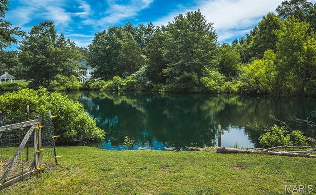 21212 Oak Trail, Warrenton, MO 63383