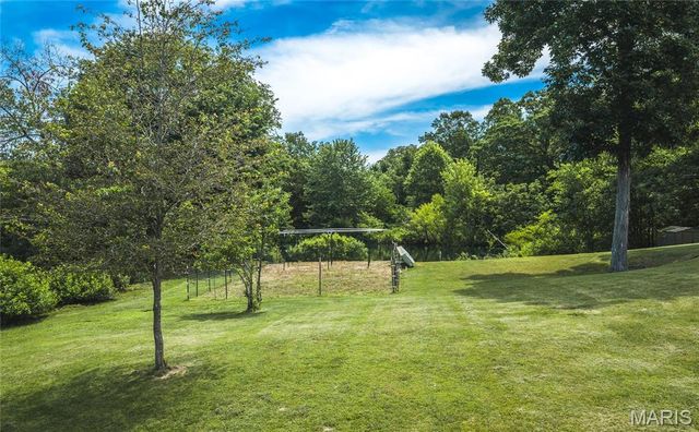 21212 Oak Trail, Warrenton, MO 63383