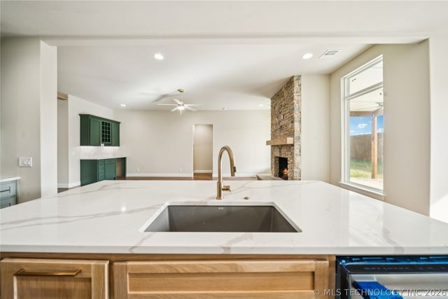 9716 E 132nd Street, Bixby, OK 74008