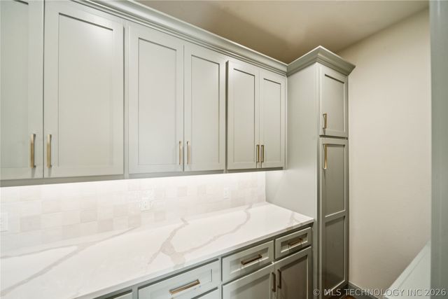 9716 E 132nd Street, Bixby, OK 74008