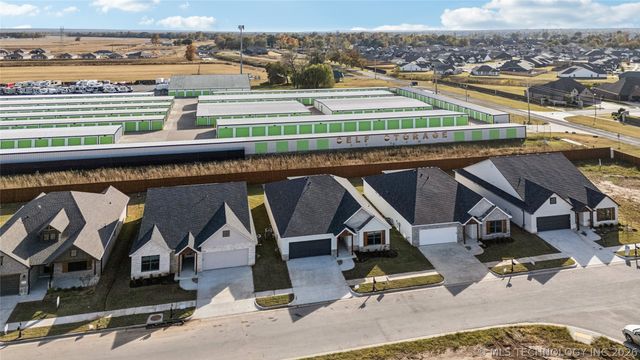 9716 E 132nd Street, Bixby, OK 74008