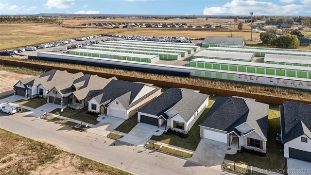 9716 E 132nd Street, Bixby, OK 74008