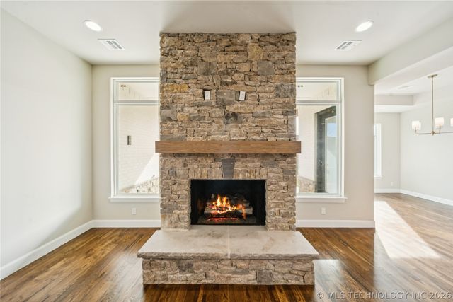 9716 E 132nd Street, Bixby, OK 74008