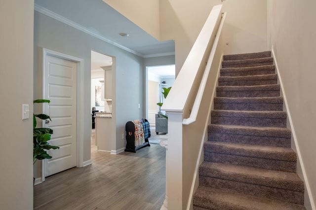 6438 Dharma Lp 30, East Ridge, TN 37412