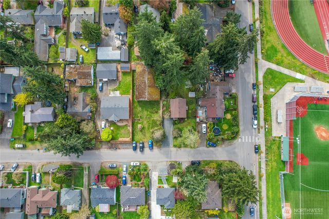 16751 Linden Avenue N, Shoreline, WA 98133