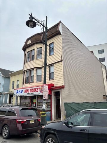 608 Main St, Paterson City, NJ 07503