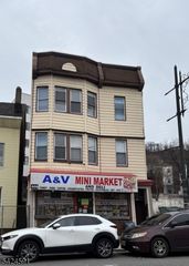 608 Main St, Paterson City, NJ 07503