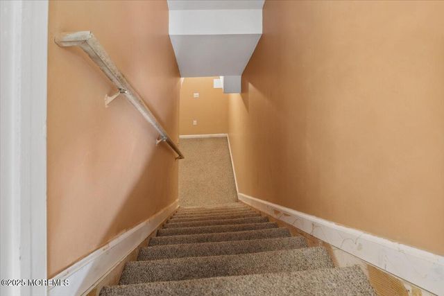 2 Higgins Court, Howell, NJ 07731