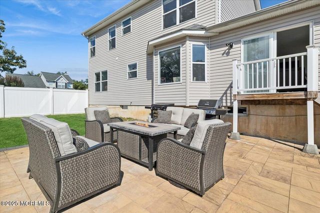 2 Higgins Court, Howell, NJ 07731