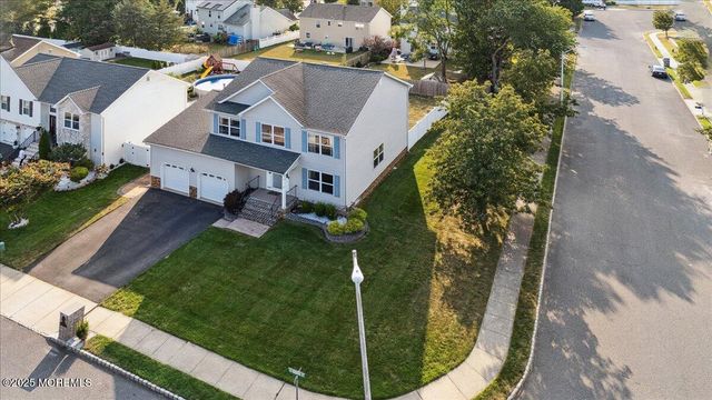 2 Higgins Court, Howell, NJ 07731