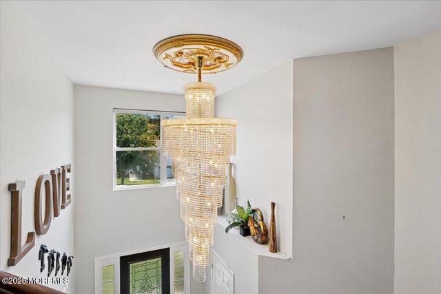 2 Higgins Court, Howell, NJ 07731