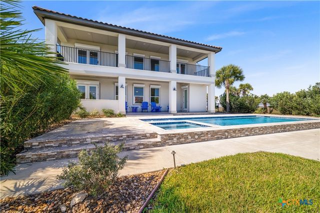 559 W Lago Loop Road, Port O'connor, TX 77982