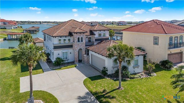 559 W Lago Loop Road, Port O'connor, TX 77982