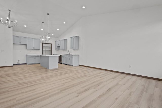 3385 SHAWANO AVENUE, Green Bay, WI 54313