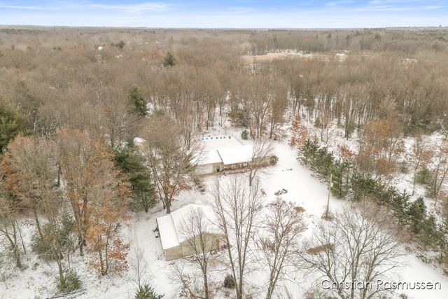 11109 Adams Hall Drive, Greenville, MI 48838