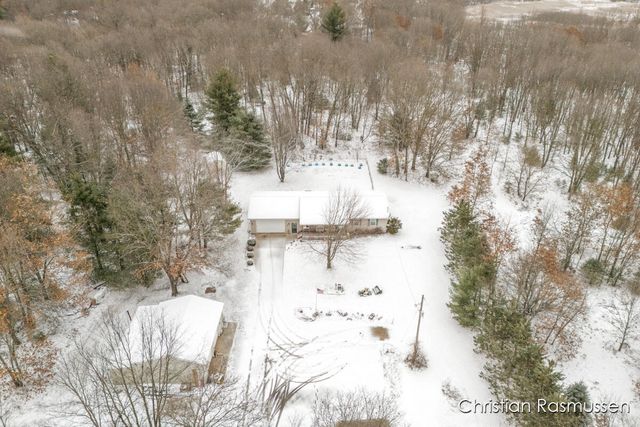 11109 Adams Hall Drive, Greenville, MI 48838