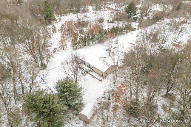 11109 Adams Hall Drive, Greenville, MI 48838