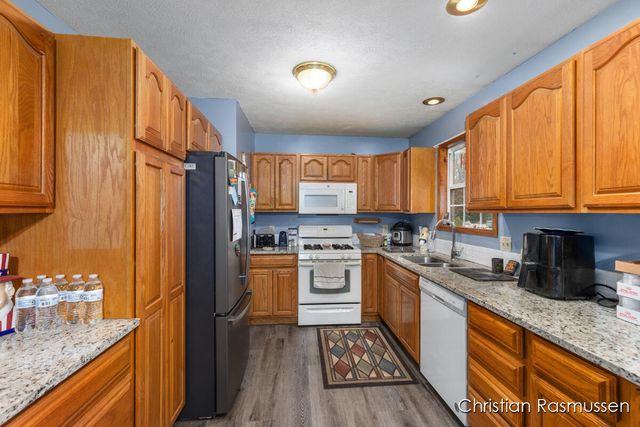 11109 Adams Hall Drive, Greenville, MI 48838