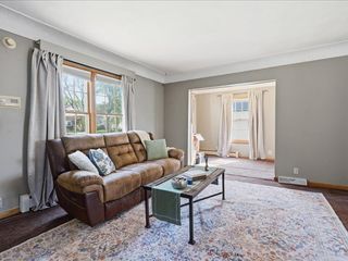 3812 Kingman Boulevard, Des Moines, IA 50311