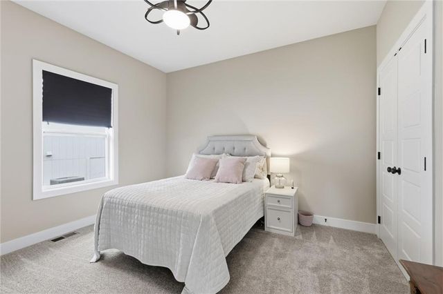 19367 W 114th Terrace, Olathe, KS 66061