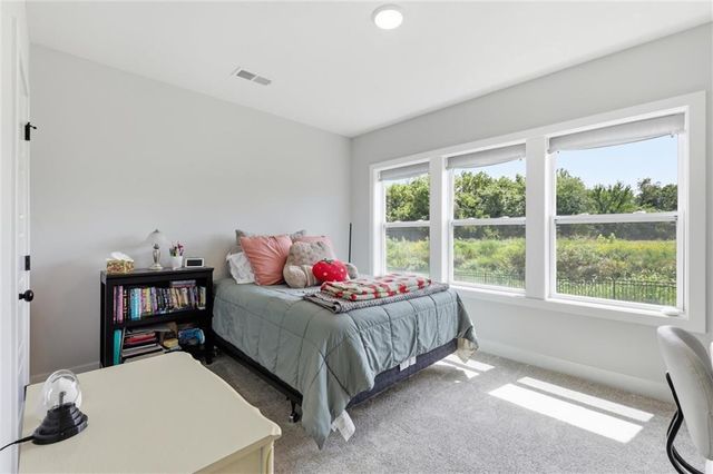 19367 W 114th Terrace, Olathe, KS 66061