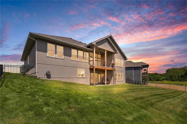 19367 W 114th Terrace, Olathe, KS 66061