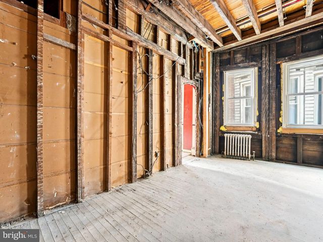 2245 N 33RD ST, Philadelphia, PA 19132