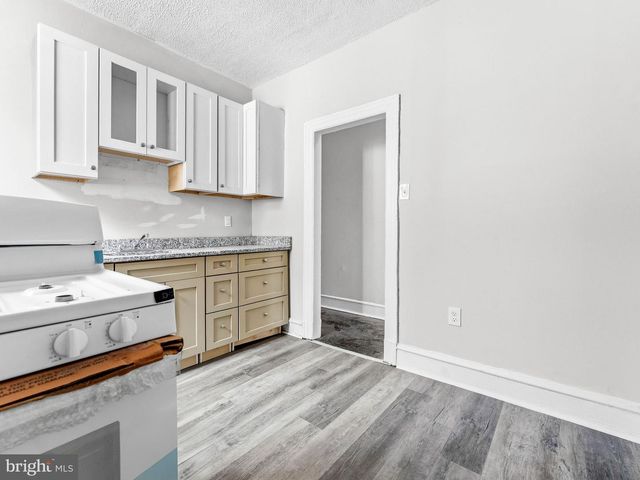 2245 N 33RD ST, Philadelphia, PA 19132